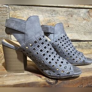 Maurices Boots Womens 8M‎ Jordan Peep Toe Ankle Bootie Block Heels 53276